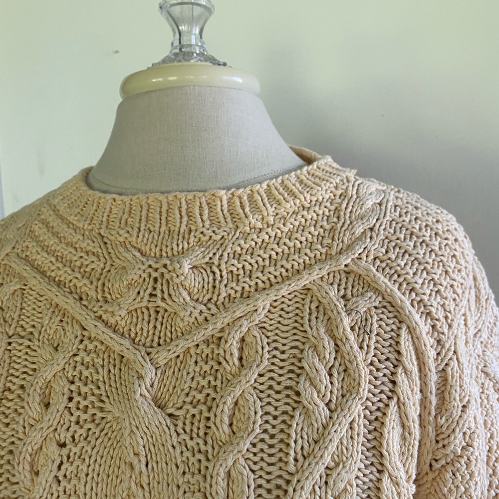 90’s Eddie Bauer Cable Knit Sweater in Cream 100% cotton